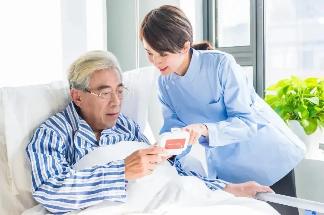 认知障碍老年人专业护理解析:技巧、方法与实际案例。(图1)