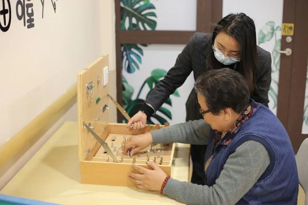 如何科学制定认知症老人照护计划(图1)